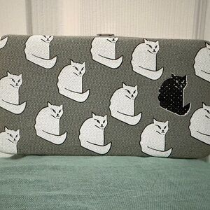 Icing Gray Cat Pattern Wallet